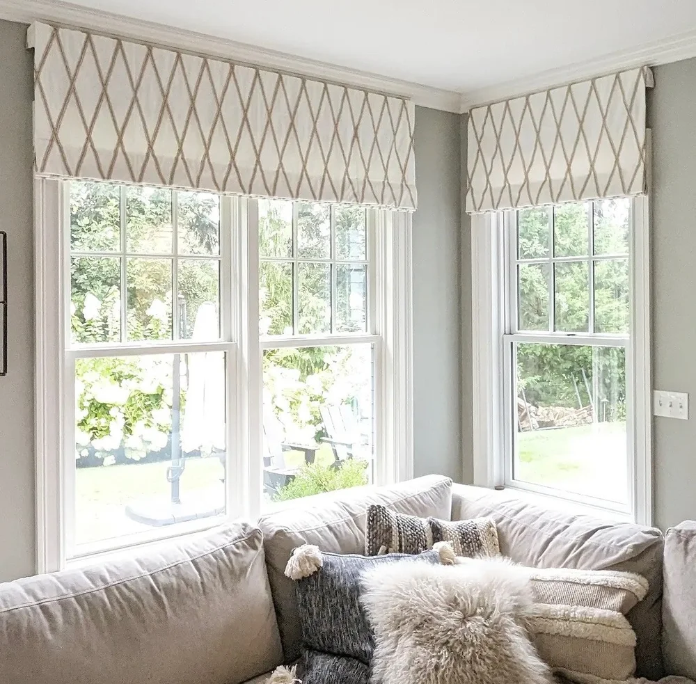 Patterned Roman shades in a Wellesley, MA family room
